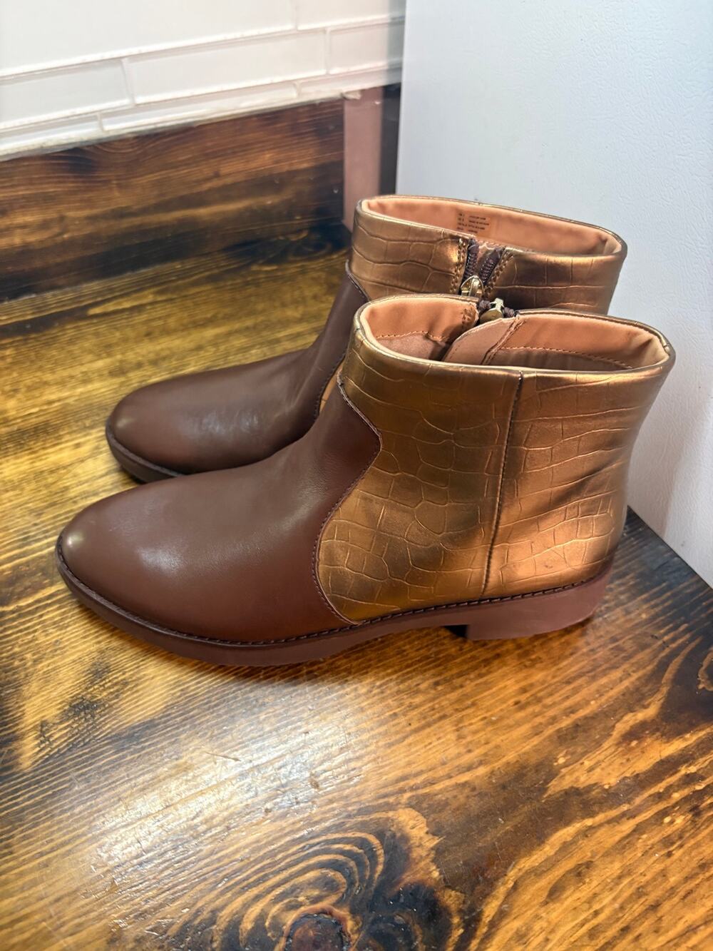 Fitflop Brown Mara Leather Croc Print Ankle Boots size 8